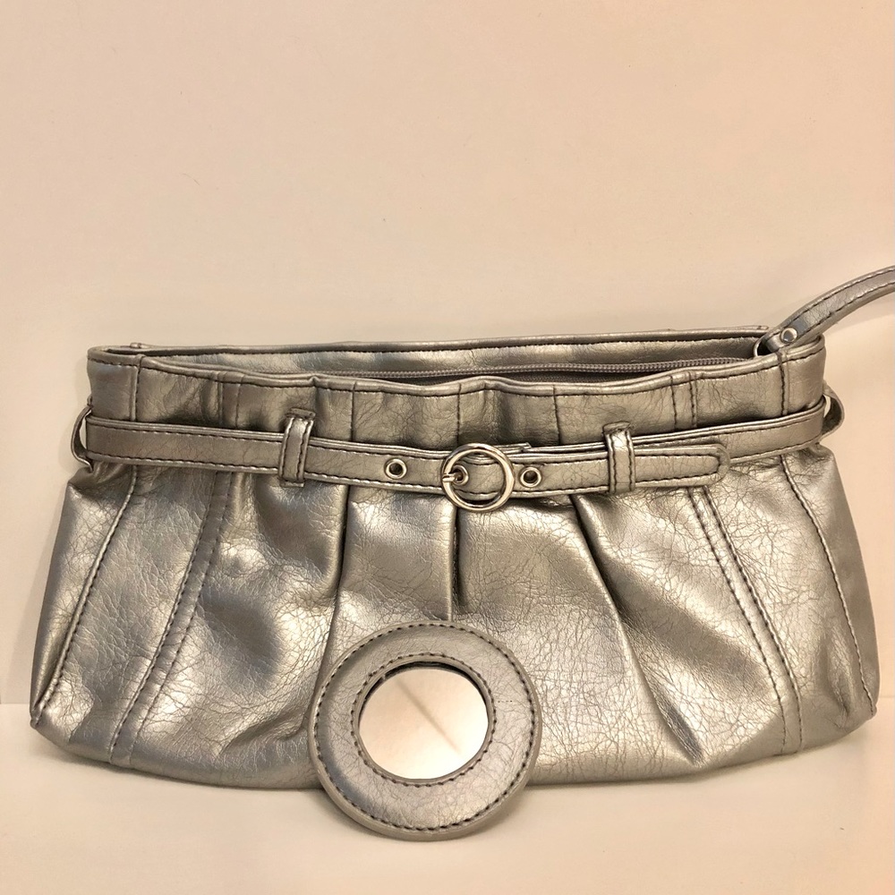 Silver Clutch w/Mirror